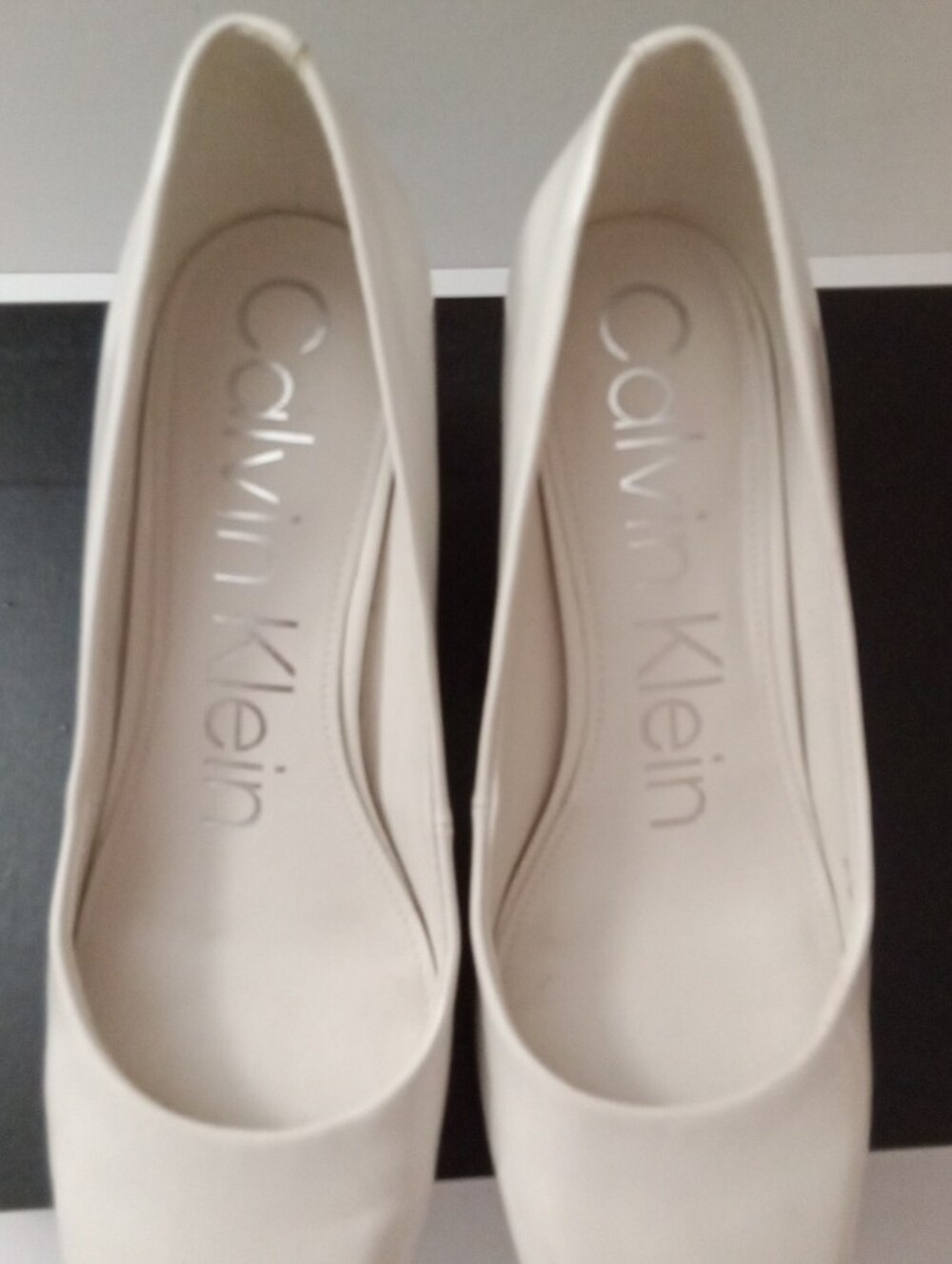 Calvin Klein "Alanta" Ivory Square-Toe Pumps Block Heel Size 7 1/2 - Picture 7 of 11